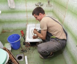Why choose Toilet Installation Expert for low-flow toilet installation in Phoenix, AZ